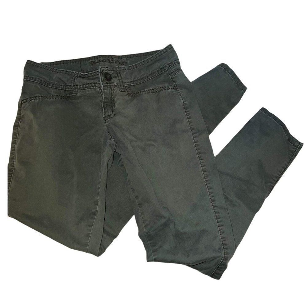 Maurices Womens Olive Skinny Jeans Size 1/2 Mid Rise Coin Pockets Casual Summer 